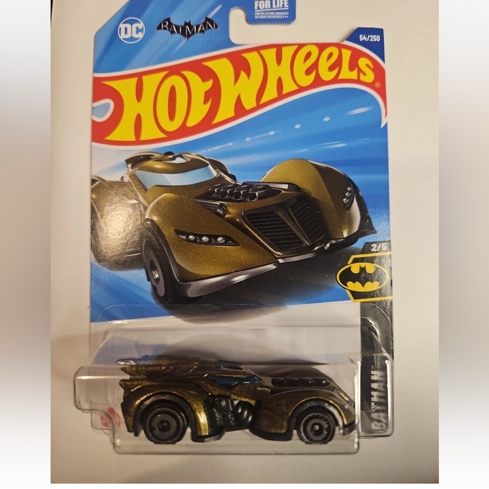 Hot Wheels BATMAN:  ARKHAM ASYLUM Batmobile 2/5. 54/250